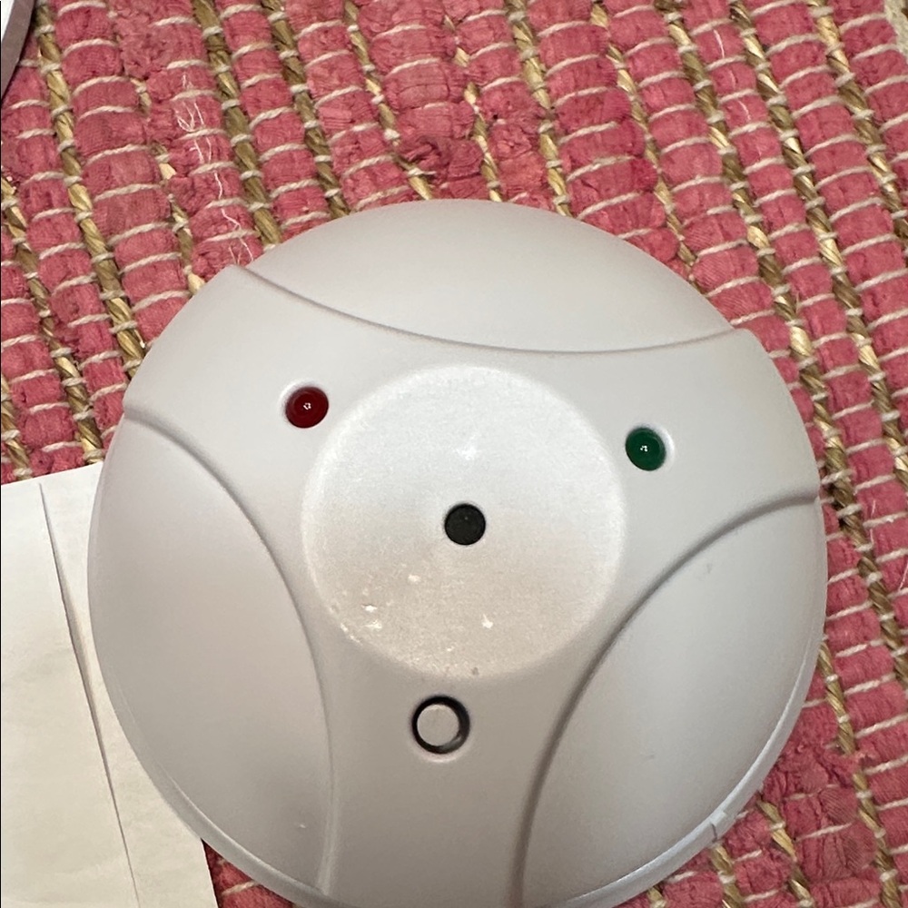 Wireless Smoke Detector with LED Indicators